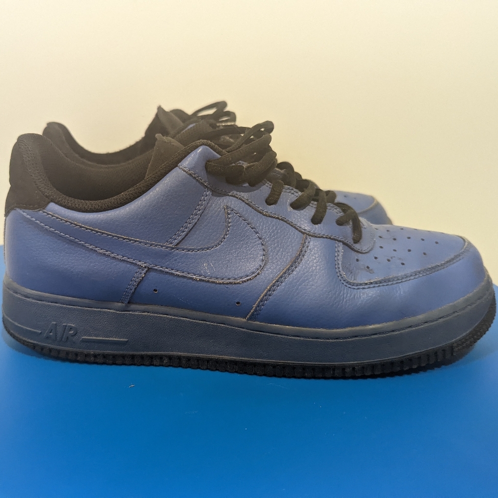 Nike Air Force 1